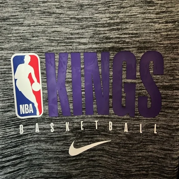 Nike Sacramento Kings pullover with front pocket. Size XL Tall NWT’s - Picture 7 of 7